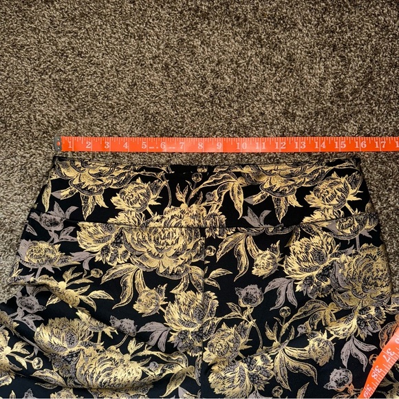 Soft Surroundings Pants Womens Medium Petite Black Gold Floral Moonstruck Boot - Picture 6 of 8